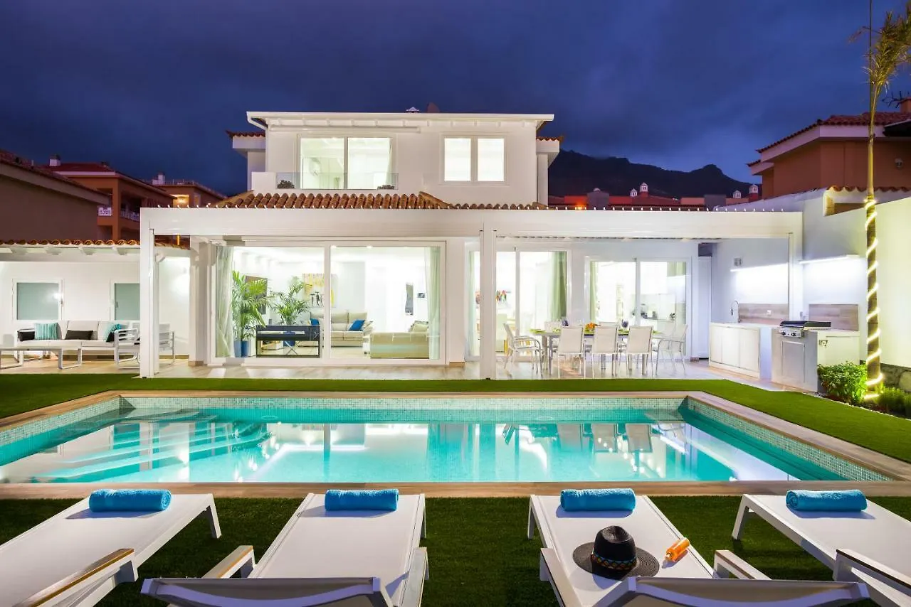 Villa Valentina Ocean View Heated Pool Costa Adeje