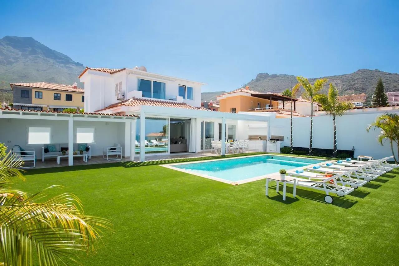 Villa Valentina Ocean View Heated Pool Costa Adeje
